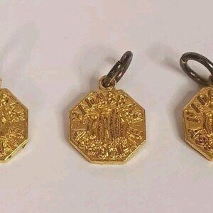 Set Of 3 Hadassah Associate Medallion Pendants Gold Tone Vintage Good Condition